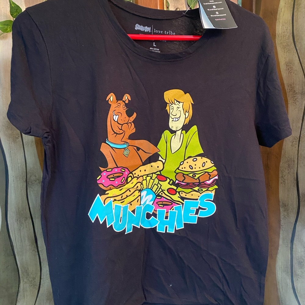 NWT Scooby-Do Black Munchies Tee, size large